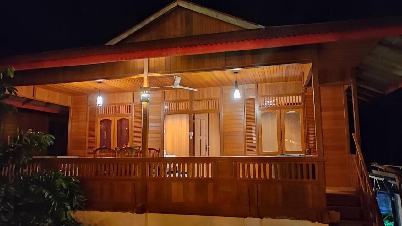 Bunaken Villa Queen'S Dive 마나도 외부 사진
