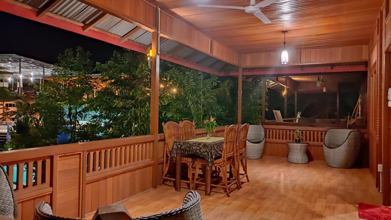 Bunaken Villa Queen'S Dive 마나도 외부 사진